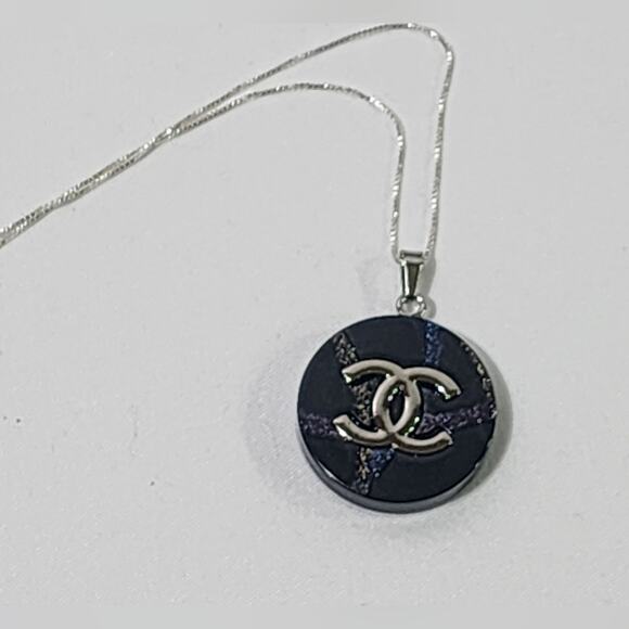 Chanel Silver Necklace Black - Picture 7 of 8
